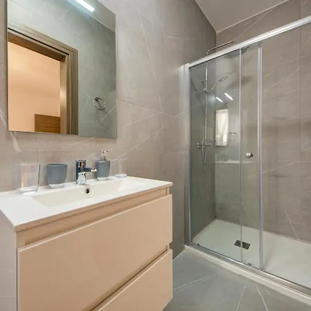 Lovely 3br With Private Terrace In Swieqi By 360 Estates