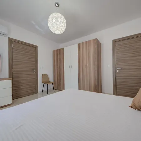 Lovely 3br With Private Terrace In Swieqi By 360 Estates *