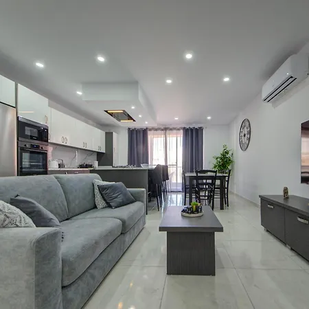Lovely 3br With Private Terrace In Swieqi By 360 Estates * Is-Swieqi