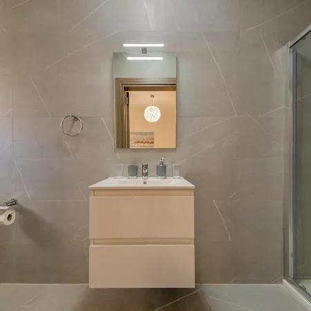 Lovely 3br With Private Terrace In Swieqi By 360 Estates